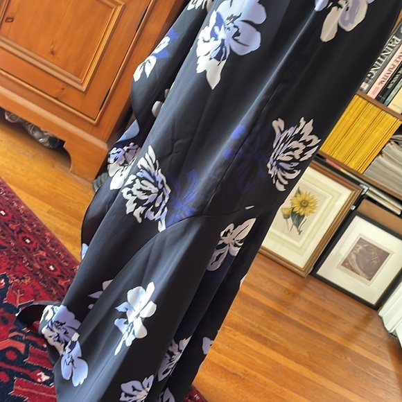 Banana Republic Floral A-line Bias-Cut Maxi Skirt for Night Out Size 4 - Picture 7 of 14